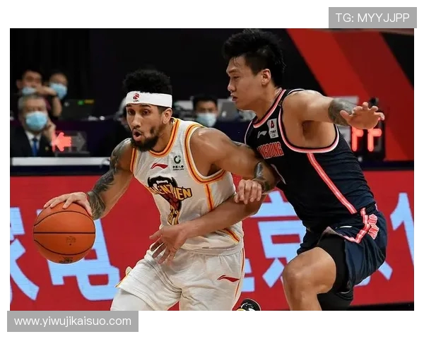 深圳篮球队技术解析：从战术布局到球员技能全面剖析