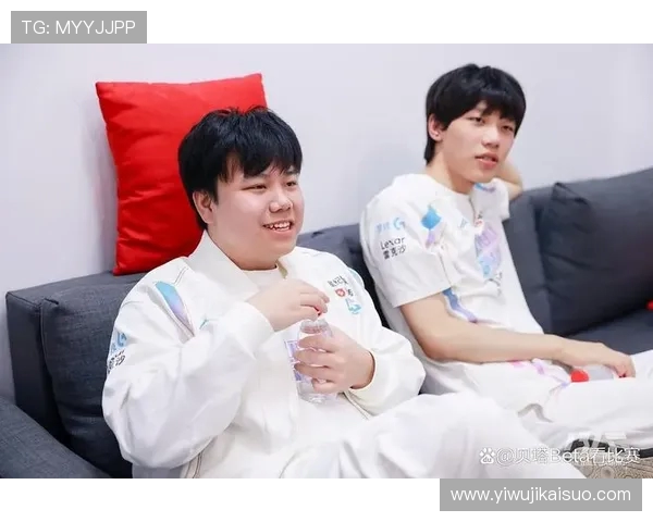 赛后分析:TES与BLG选手个人能力对比及表现评估 赛后分析:TES与BLG选手个人能力对比及表现评估