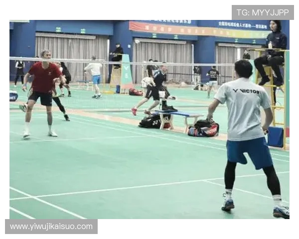 重庆羽毛球队实力引发热议运动员表现与训练方式的争议分析