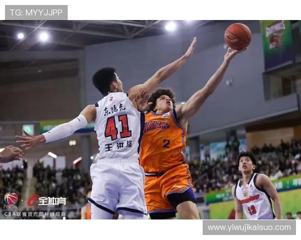 CBA赛程精彩对决上海队迎战广东队全力争胜展现篮球魅力